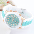 best selling cheap iridescent fashion couple student quartz wrist watch silicone